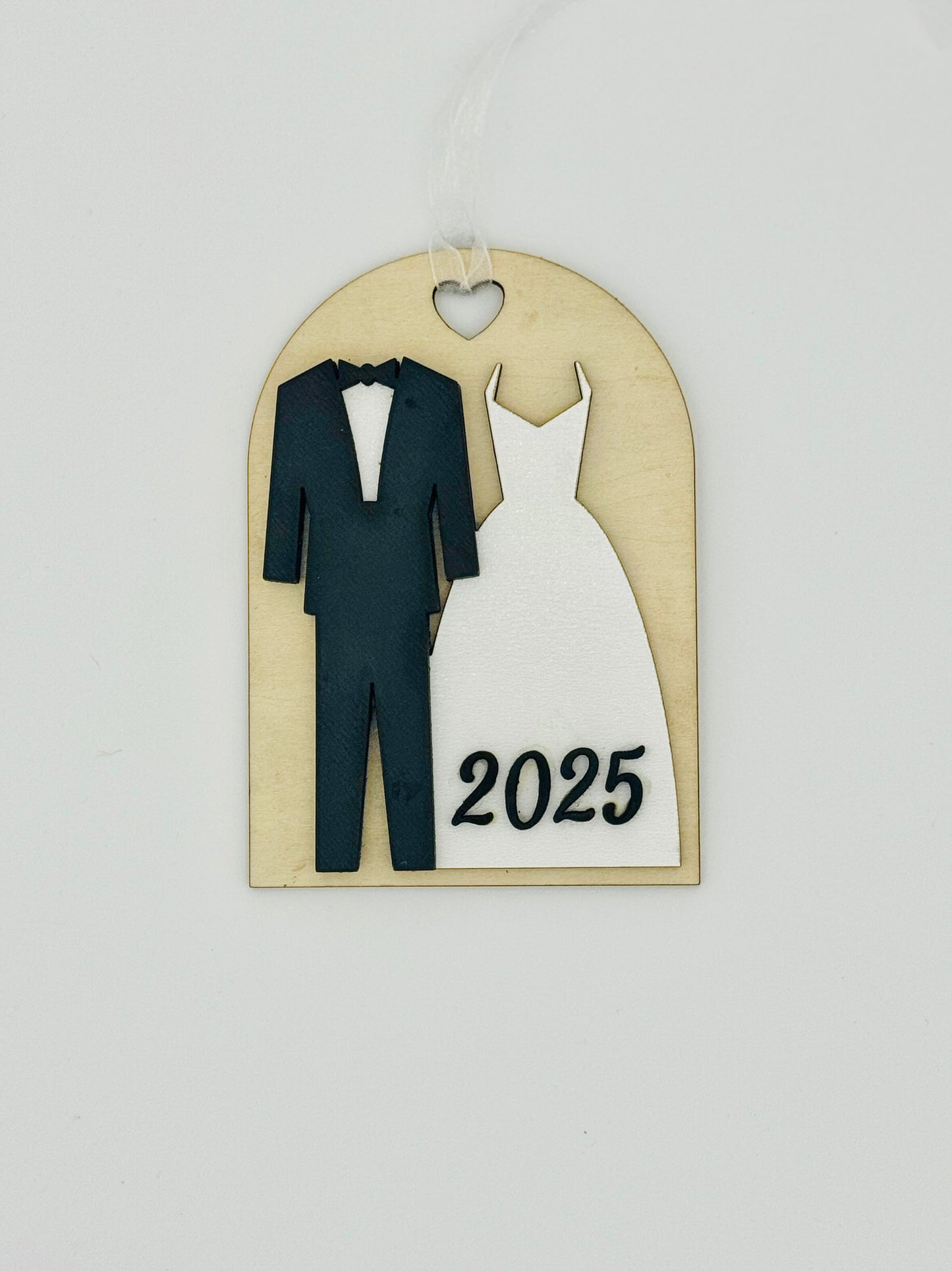 Newley Wed 2025 Christmas Ornament: Keepsake Gift